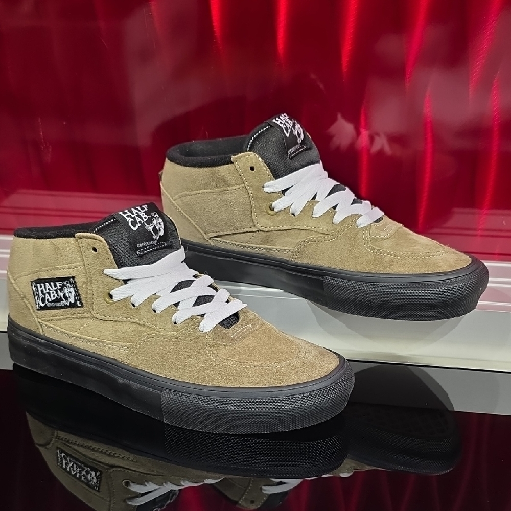 Skate Half Cab Pig Suede Olive Black Men’s 8 Women's 9.5 New With Box